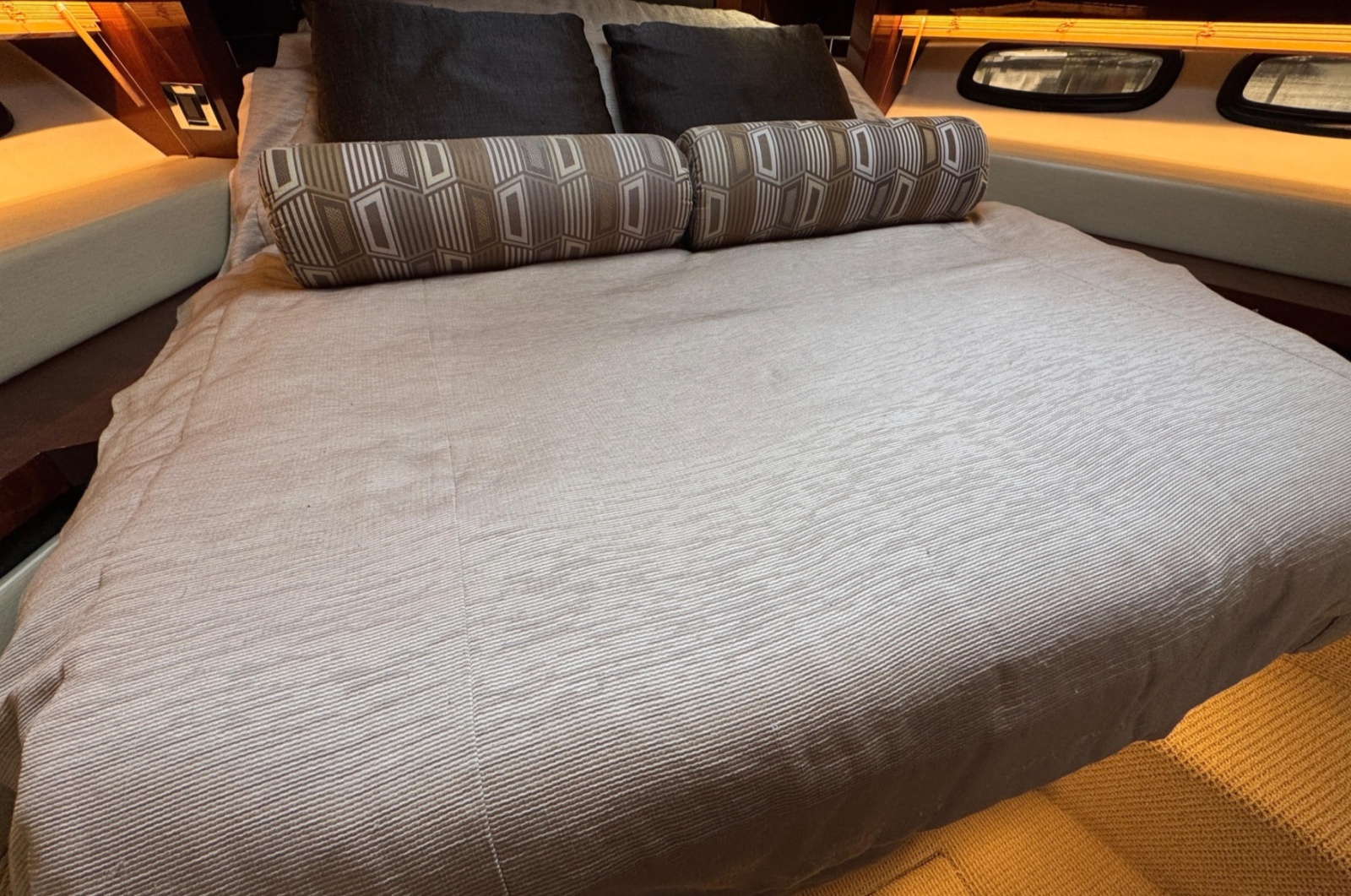 52' 2015 Sea Ray Sundancer 510