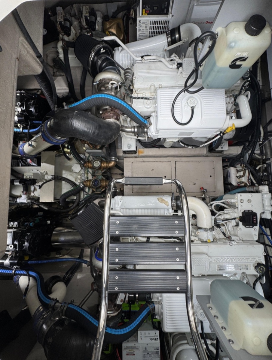 52' 2015 Sea Ray Sundancer 510