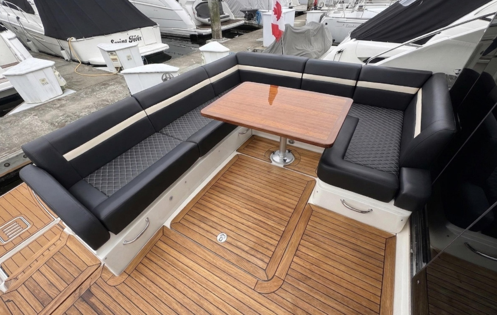 52' 2015 Sea Ray Sundancer 510