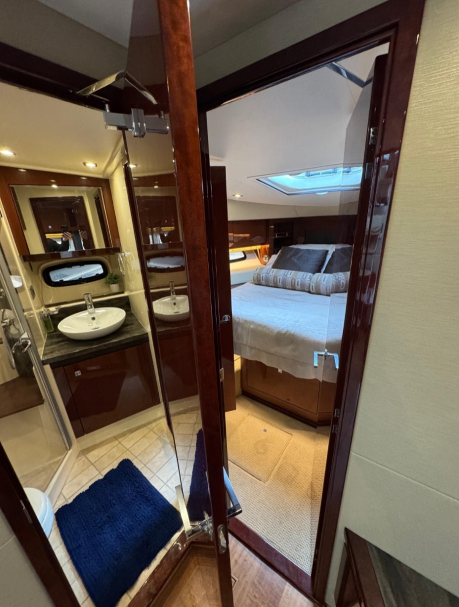 52' 2015 Sea Ray Sundancer 510
