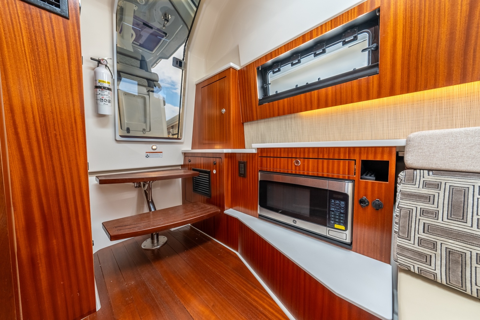 42' 2023 Pursuit S 428 Sport