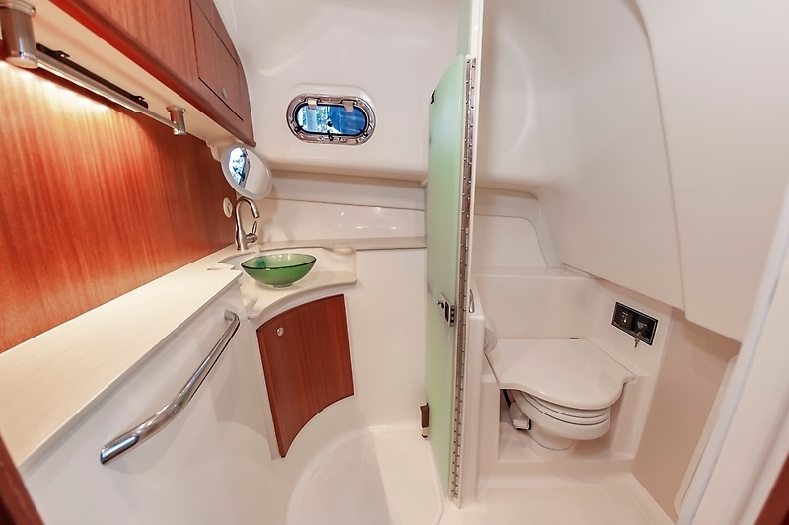 38' 2015 Pursuit 385 OS