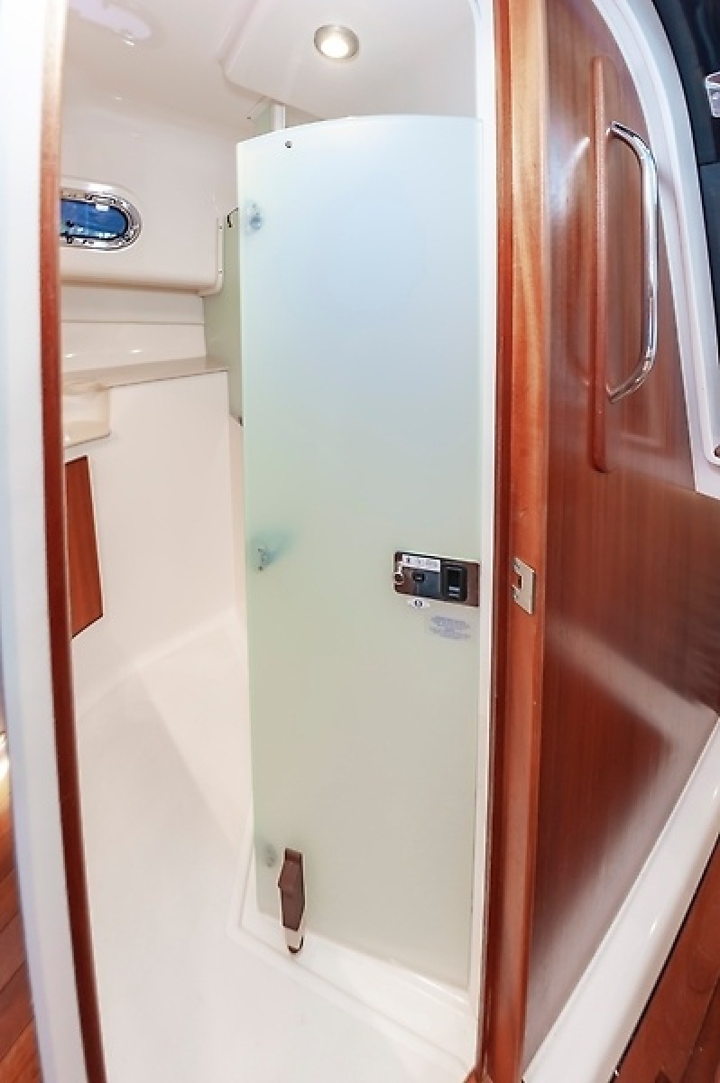 38' 2015 Pursuit 385 OS