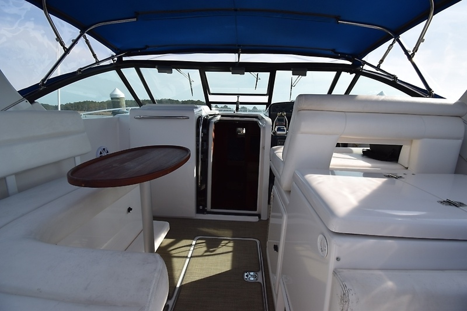 35' 2001 Tiara Yachts 35