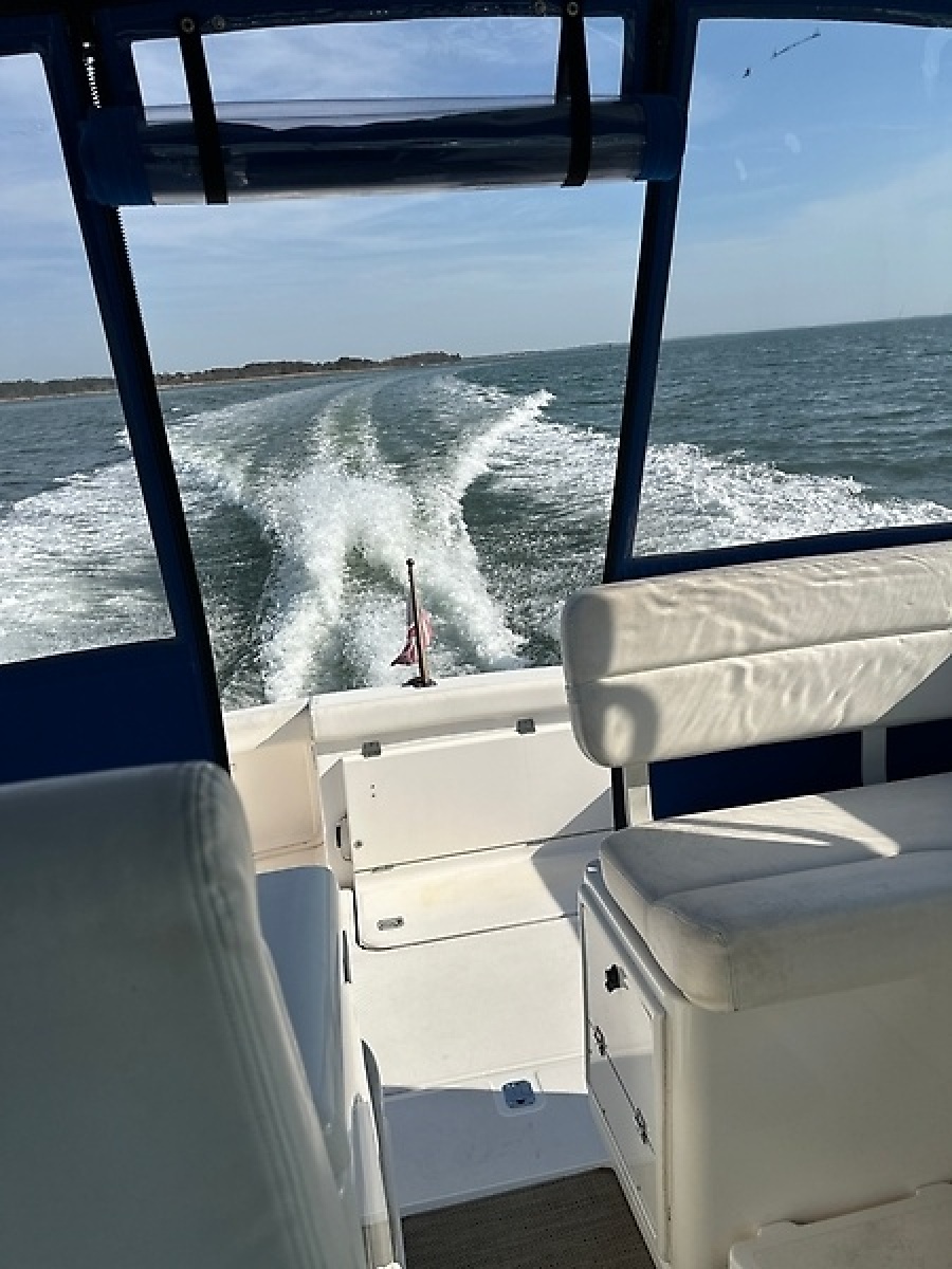 35' 2001 Tiara Yachts 35