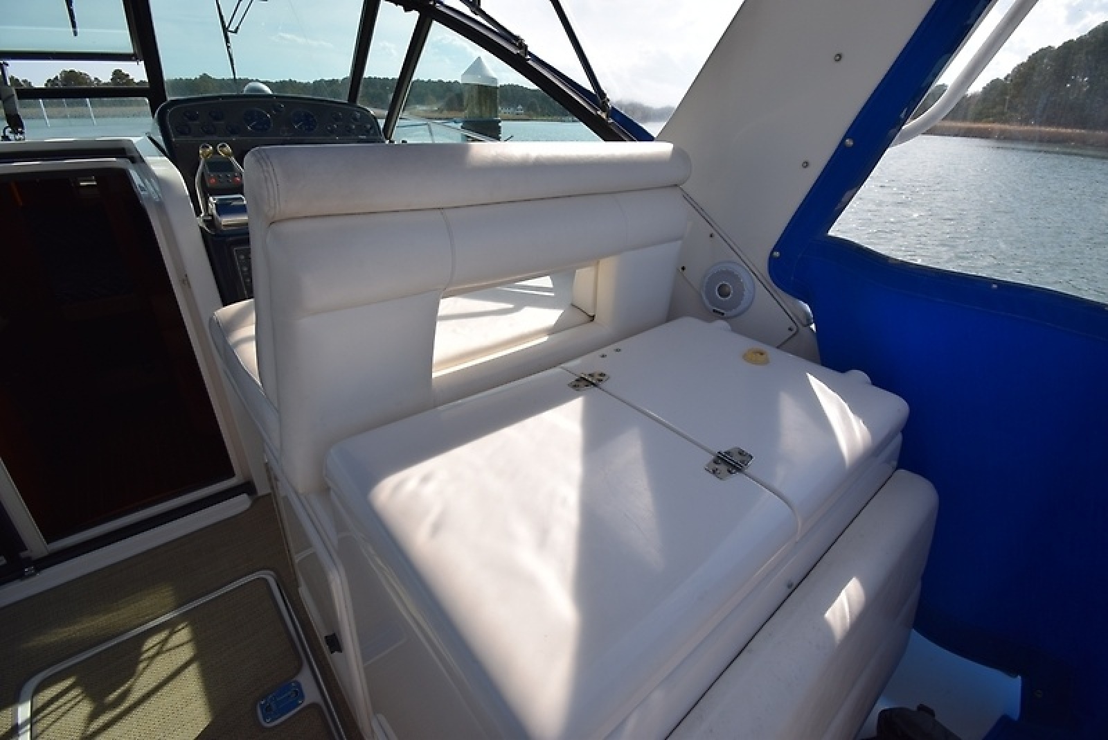 35' 2001 Tiara Yachts 35