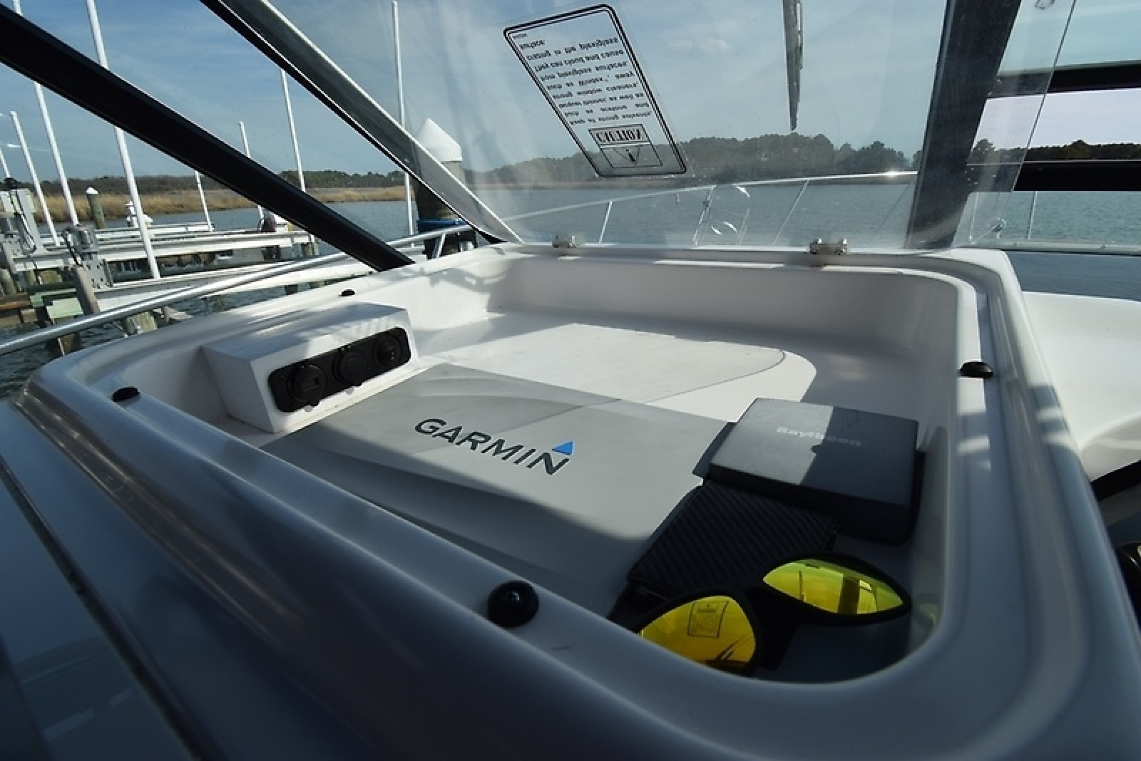 35' 2001 Tiara Yachts 35