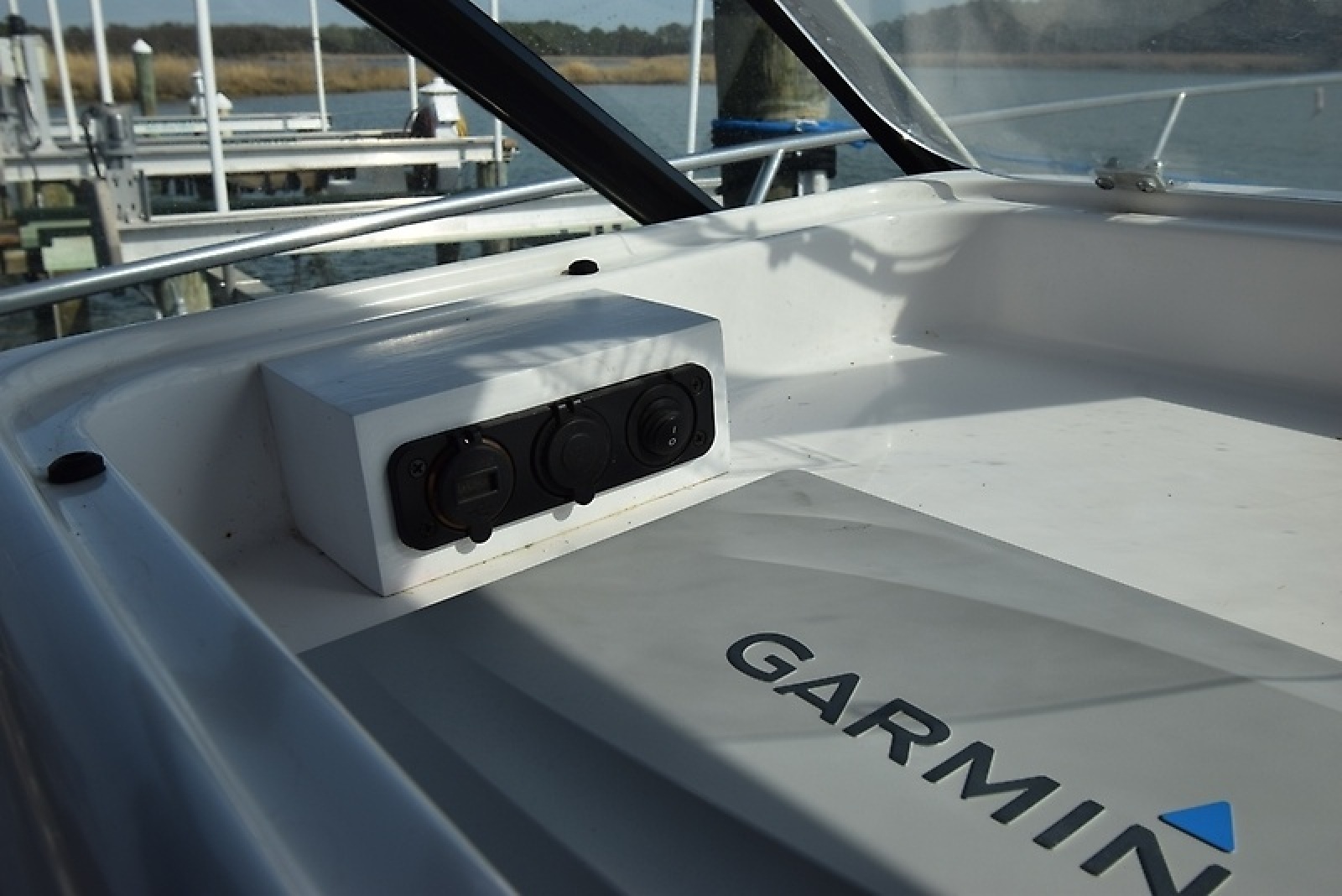 35' 2001 Tiara Yachts 35