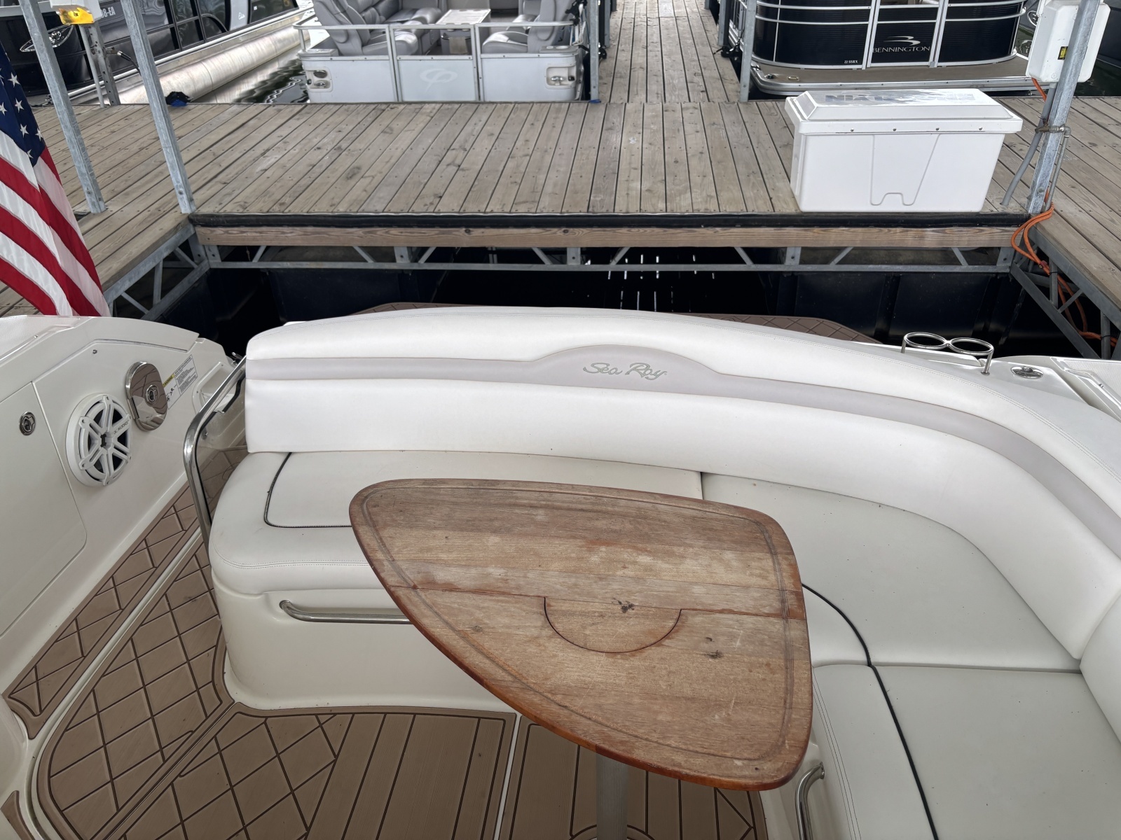 2010 Sea Ray 370 Sundancer