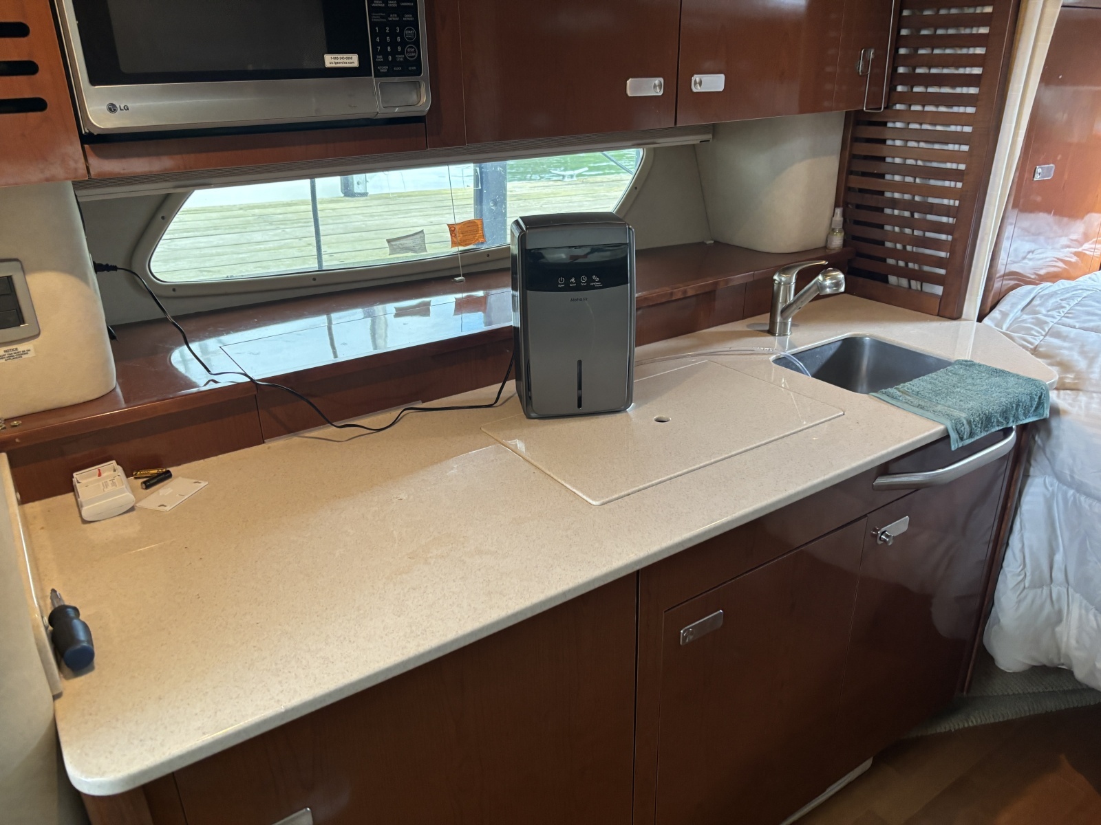 2010 Sea Ray 370 Sundancer