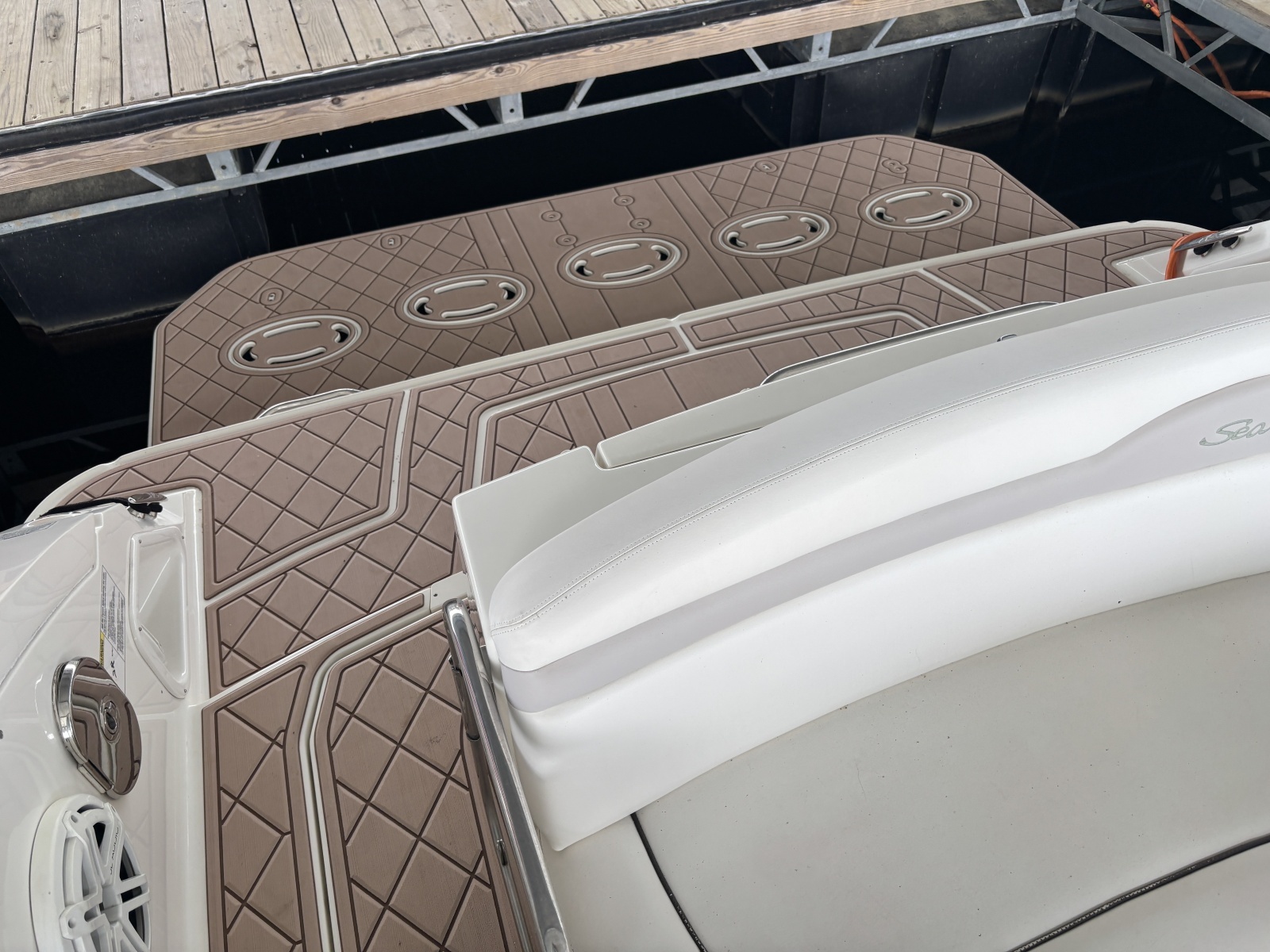 2010 Sea Ray 370 Sundancer