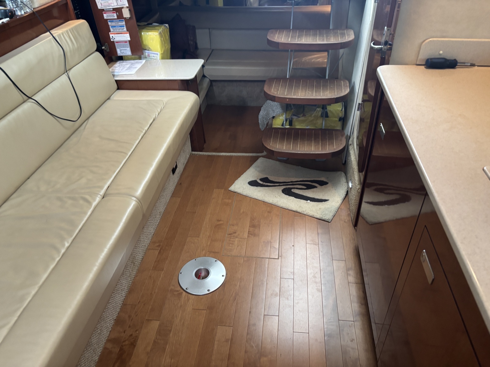 2010 Sea Ray 370 Sundancer