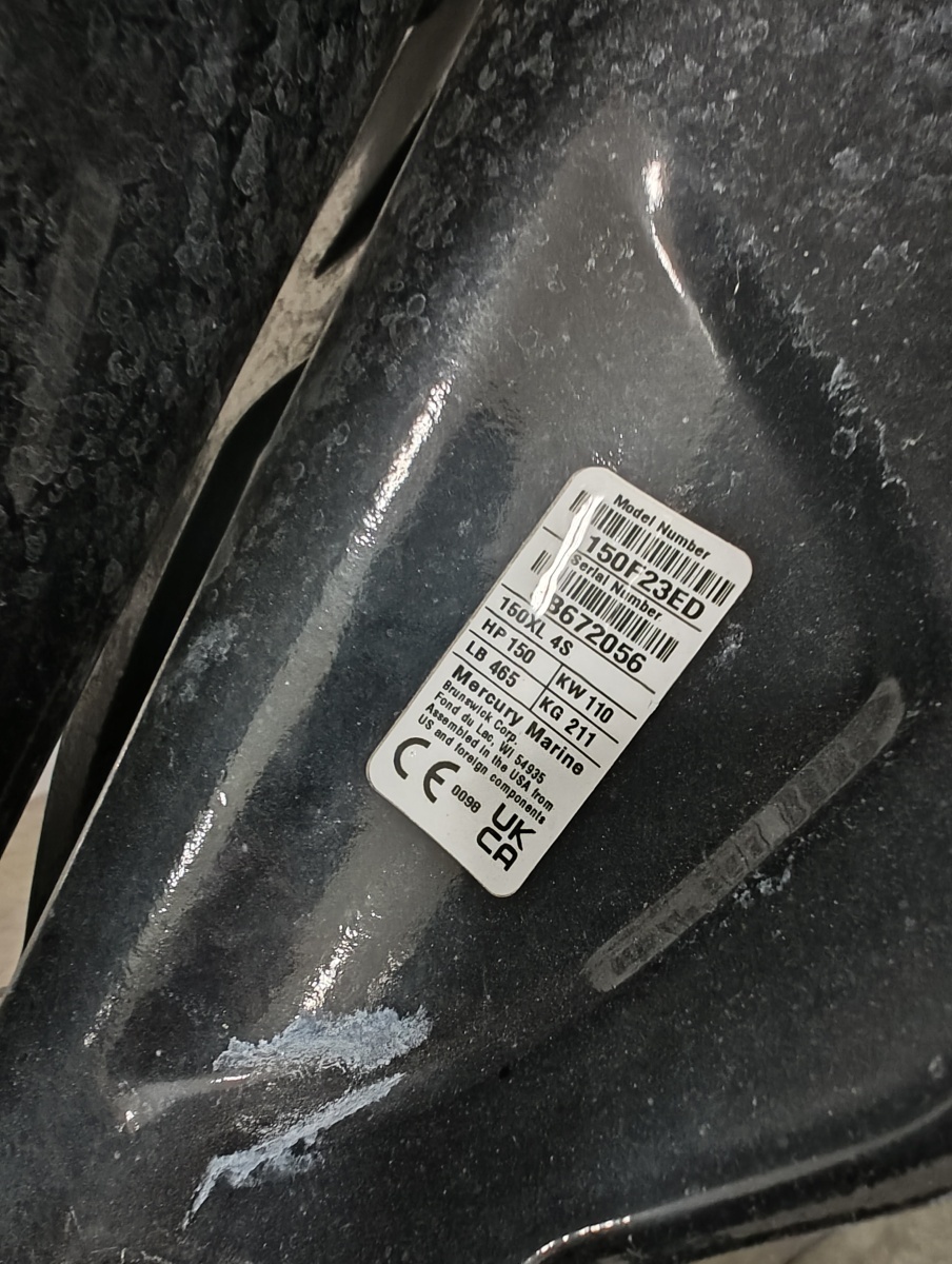 19ft Boston Whaler Yacht For Sale