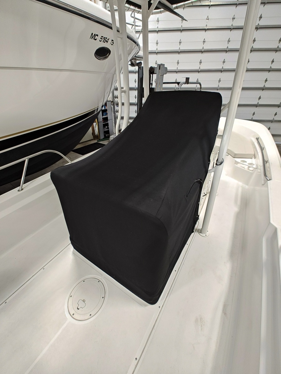 19ft Boston Whaler Yacht For Sale