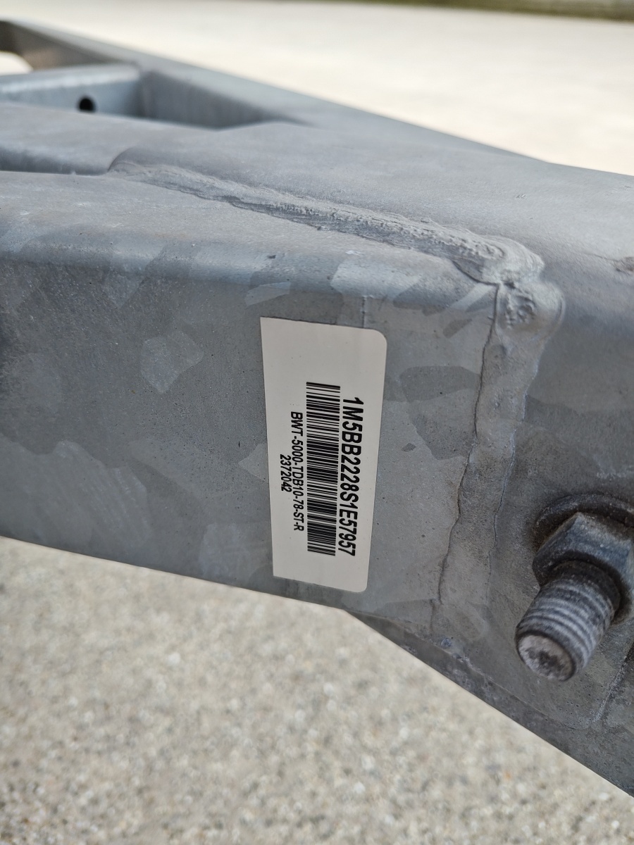 19ft Boston Whaler Yacht For Sale