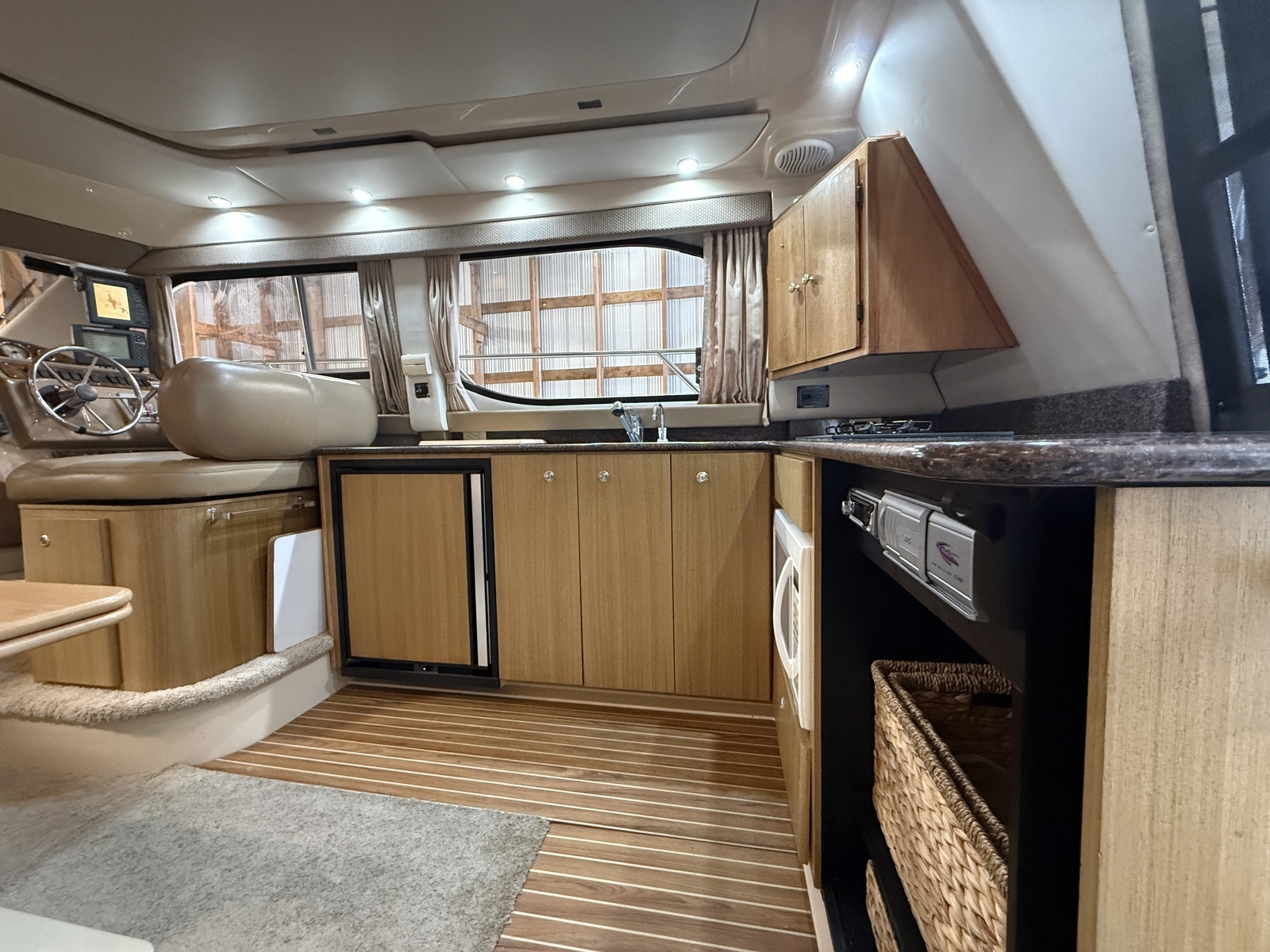 34ft Bayliner Yacht For Sale