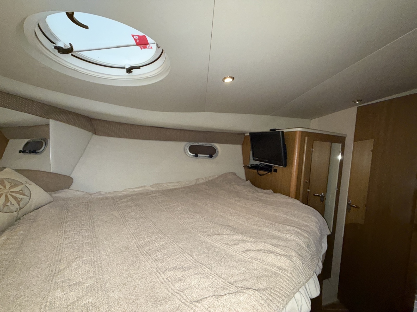 34ft Bayliner Yacht For Sale