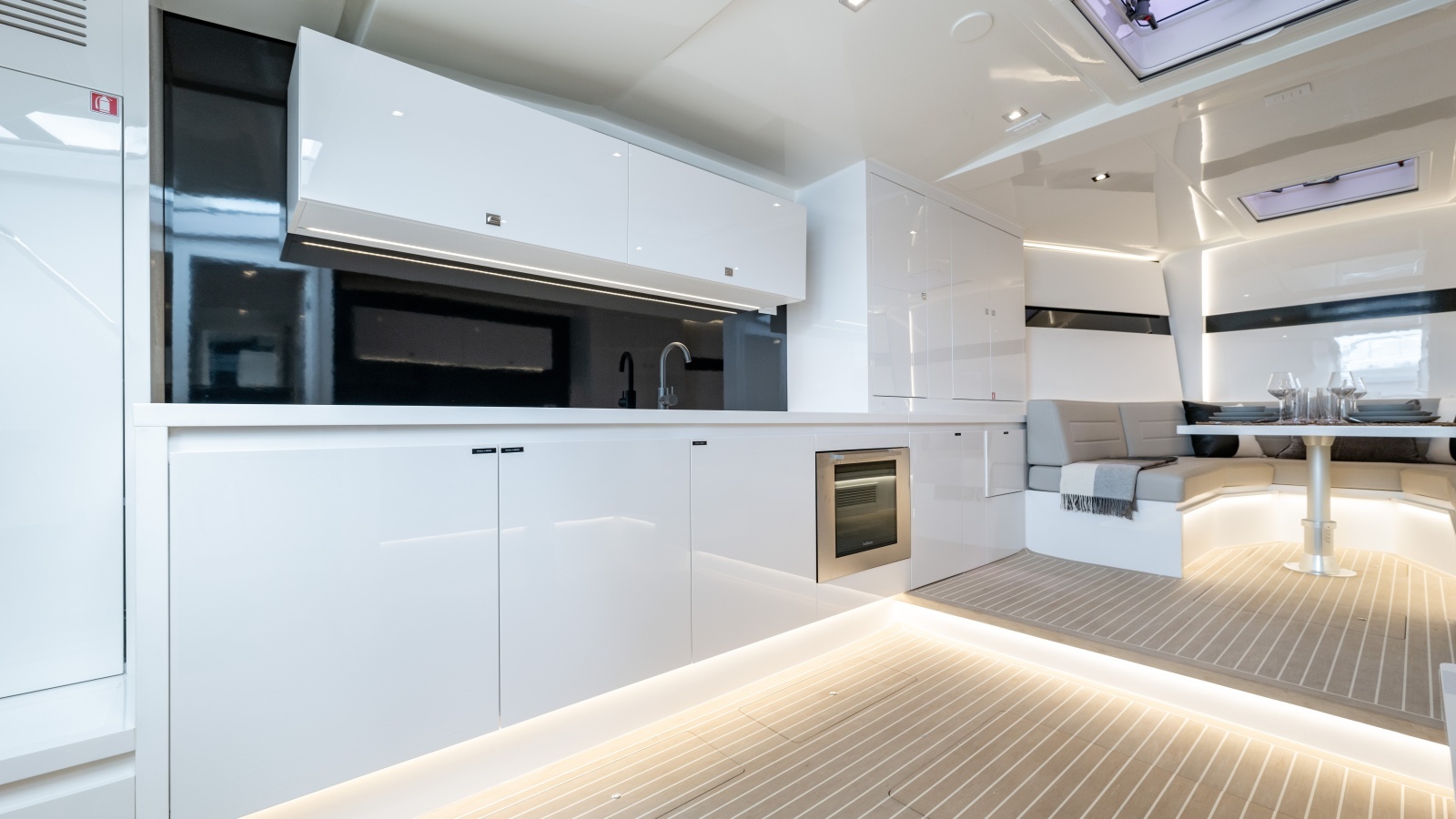 56ft VanDutch Yacht For Sale