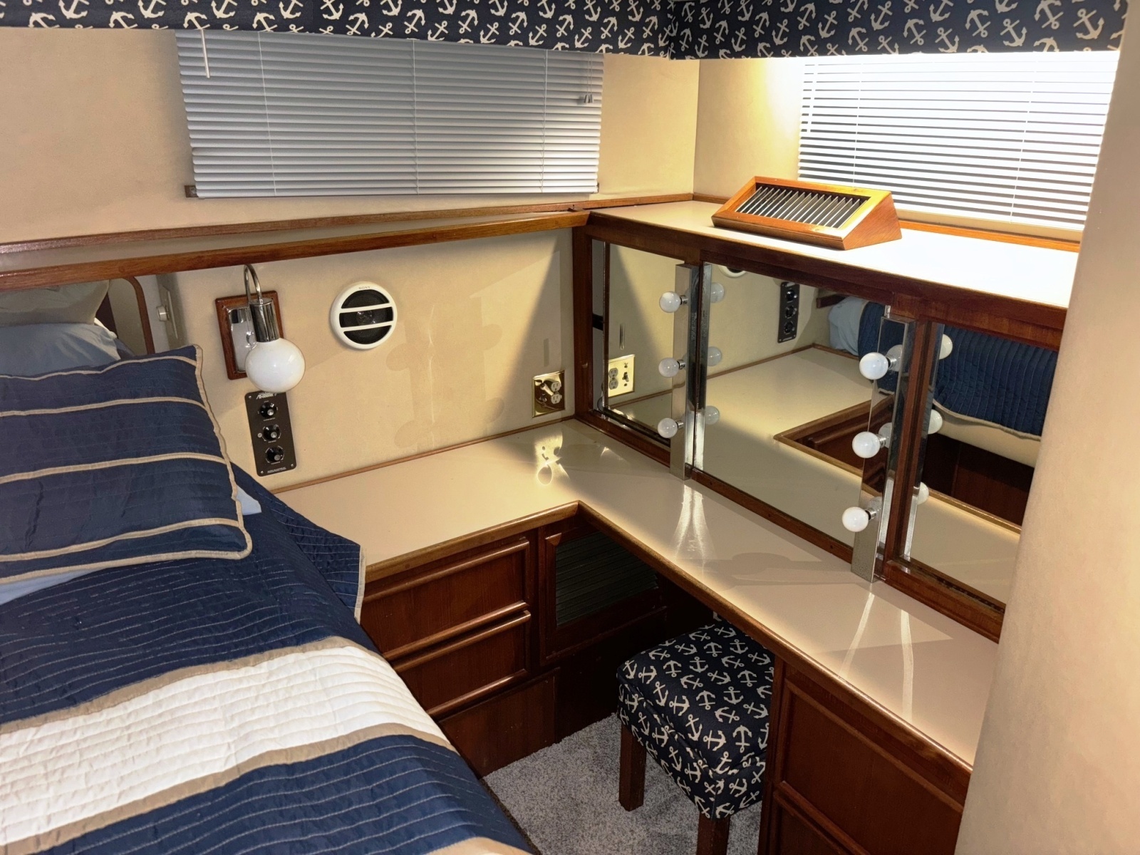 42ft Chris Craft Yacht For Sale