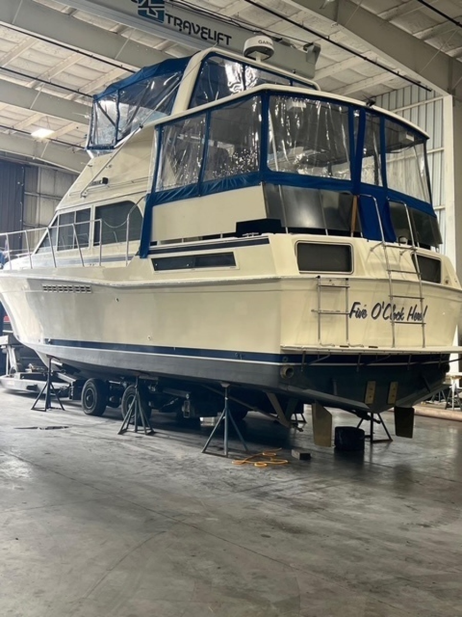 42ft Chris Craft Yacht For Sale