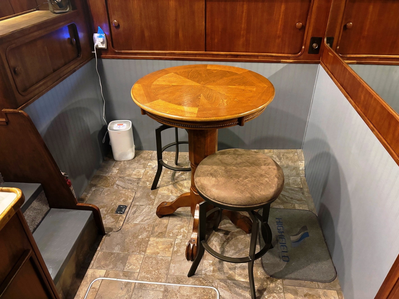 42' 1987 Chris-Craft 427 catalina