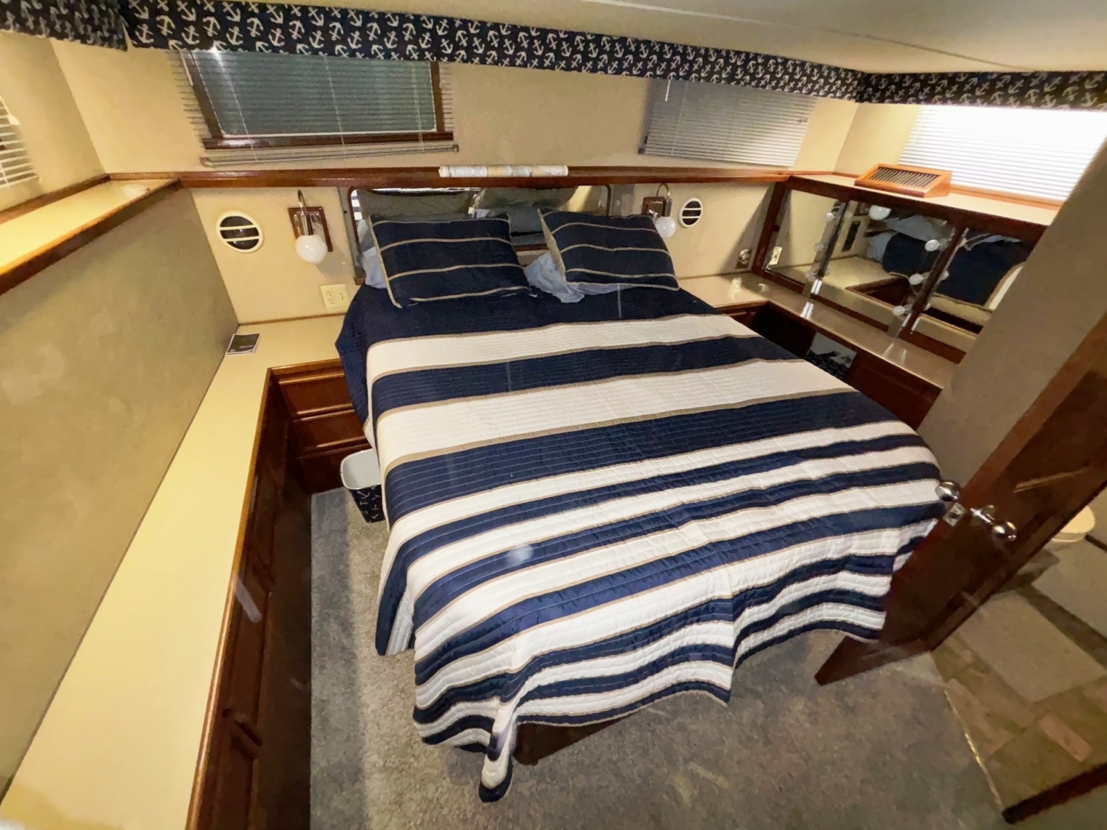 42ft Chris Craft Yacht For Sale