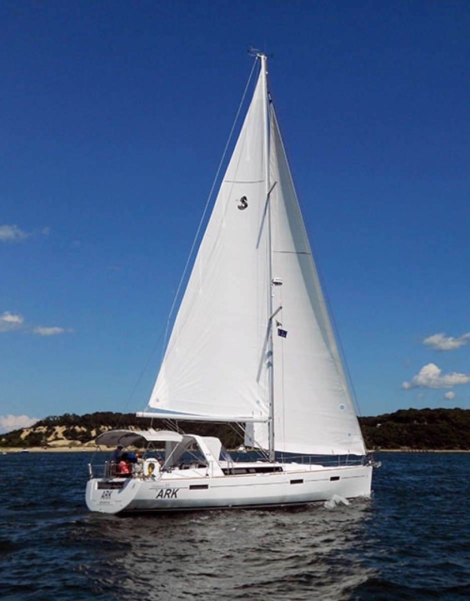 45' 2013 Beneteau Oceanis 45