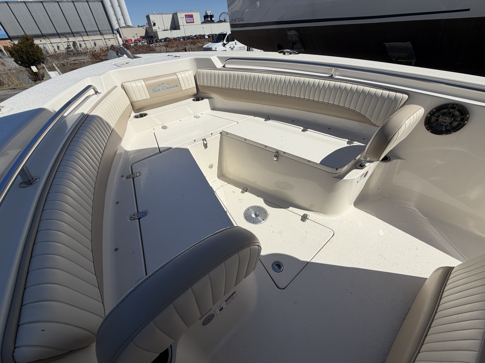 24' 2017 Sea Chaser 24 HFC