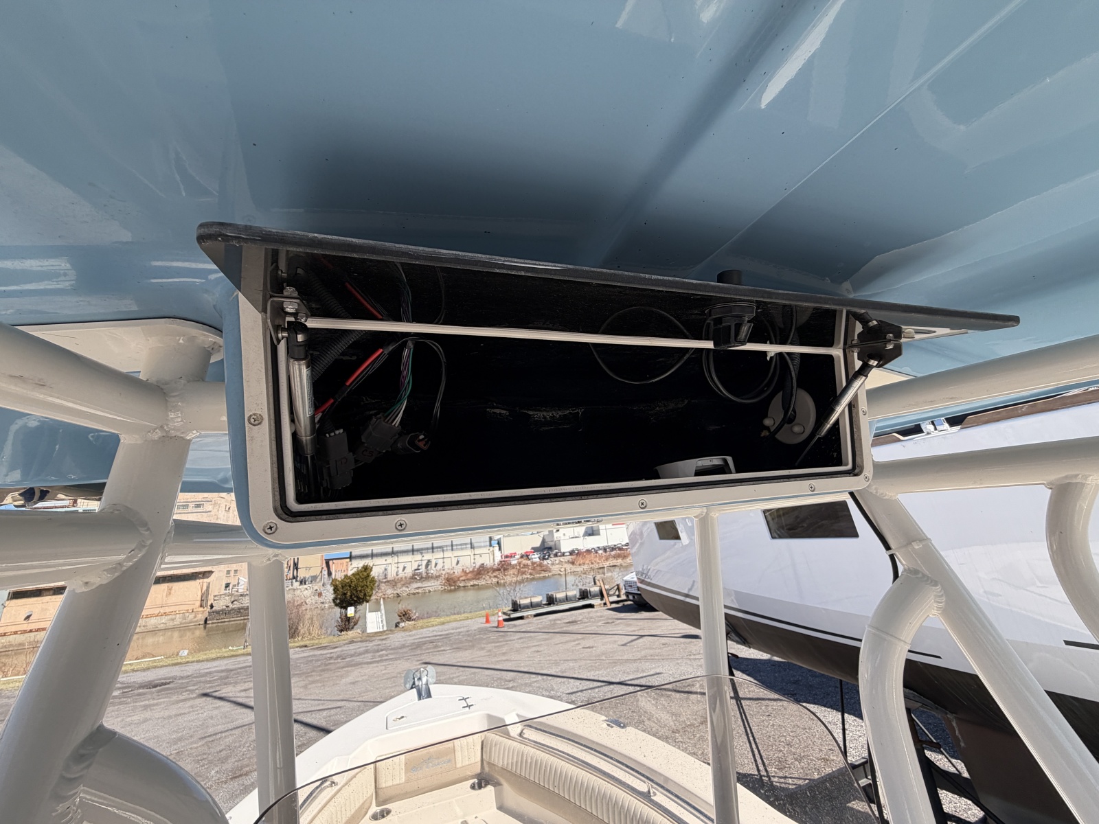 24' 2017 Sea Chaser 24 HFC