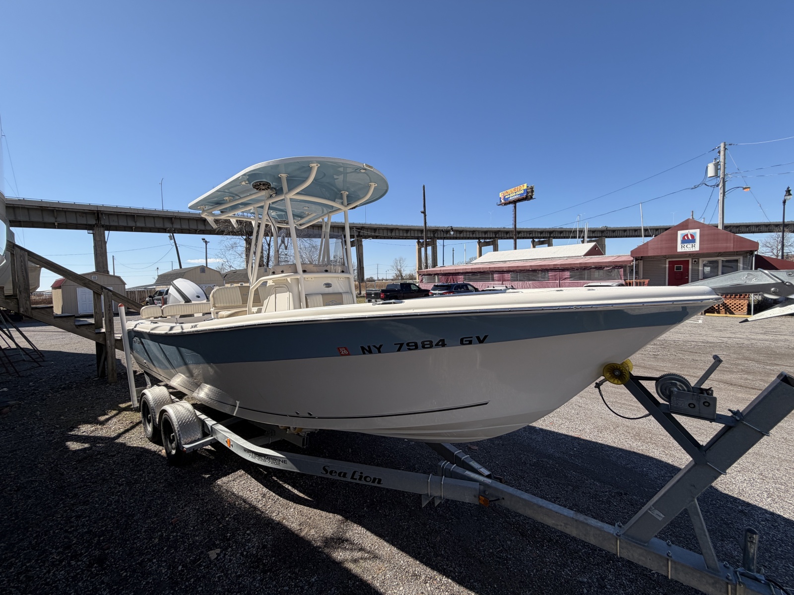 24' 2017 Sea Chaser 24 HFC