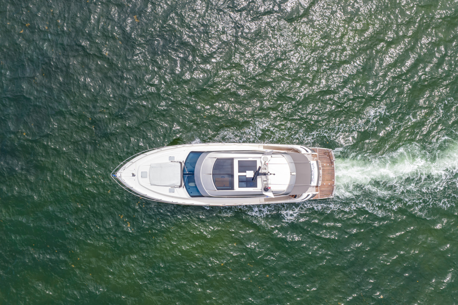 63' 2024 Riviera 6000 SPORT YACHT