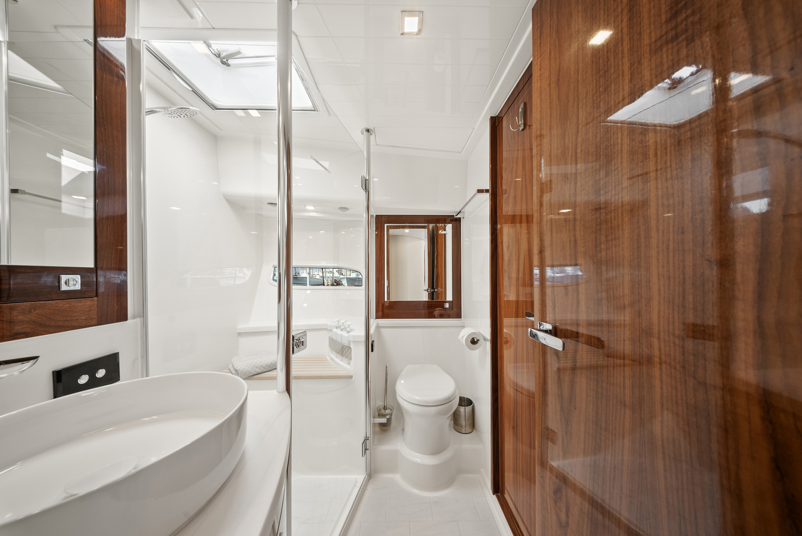 63ft Riviera Yacht For Sale