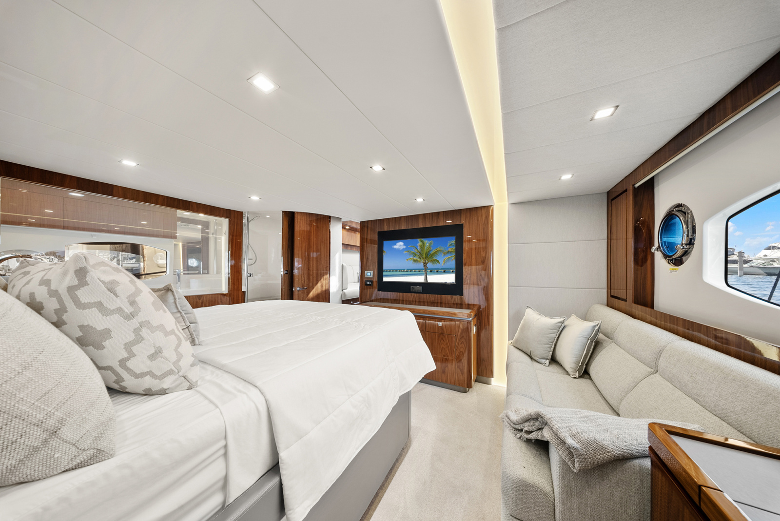 63ft Riviera Yacht For Sale