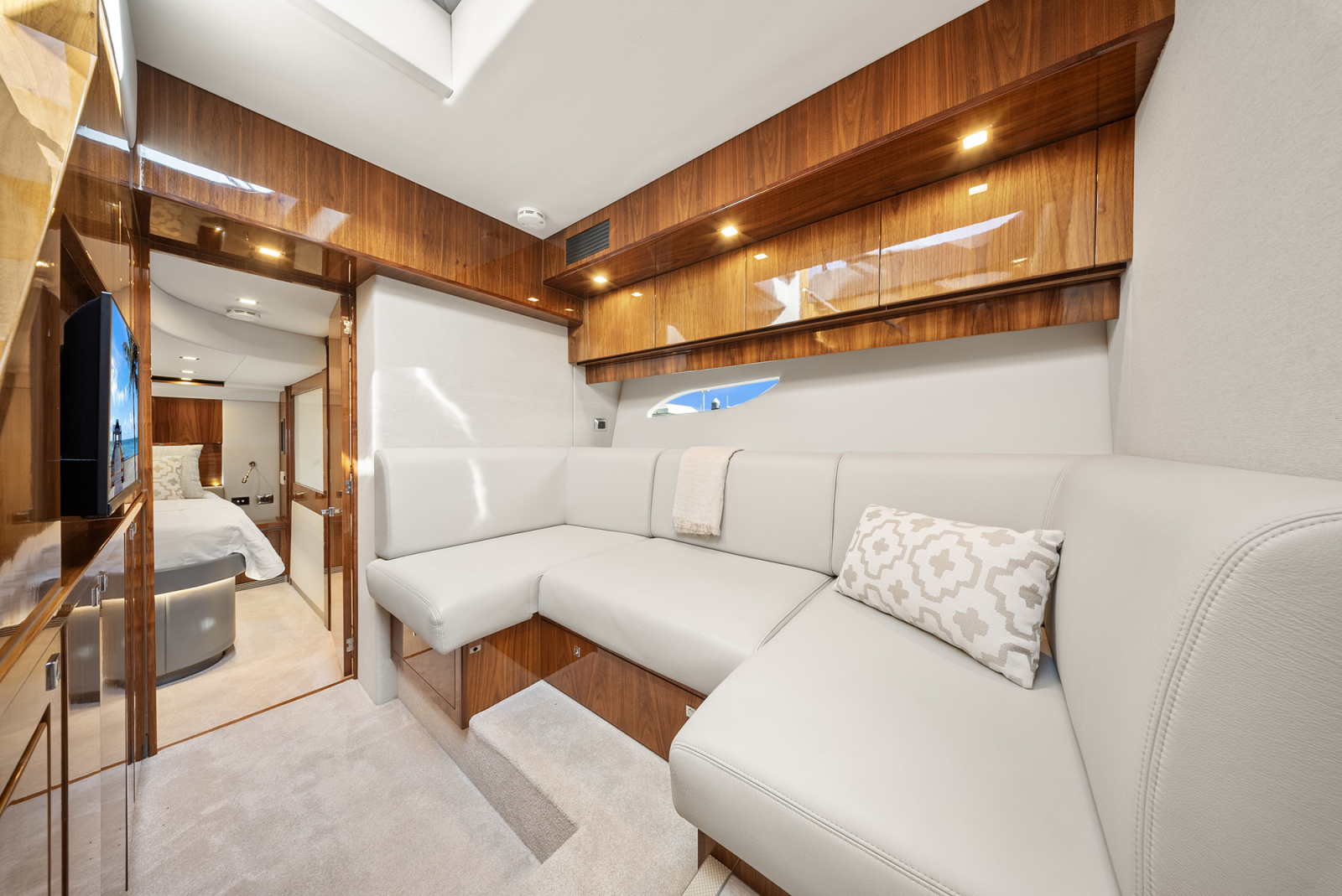 63ft Riviera Yacht For Sale