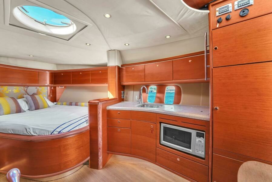 Mississippi Queen 44ft Zeelander Yacht For Sale