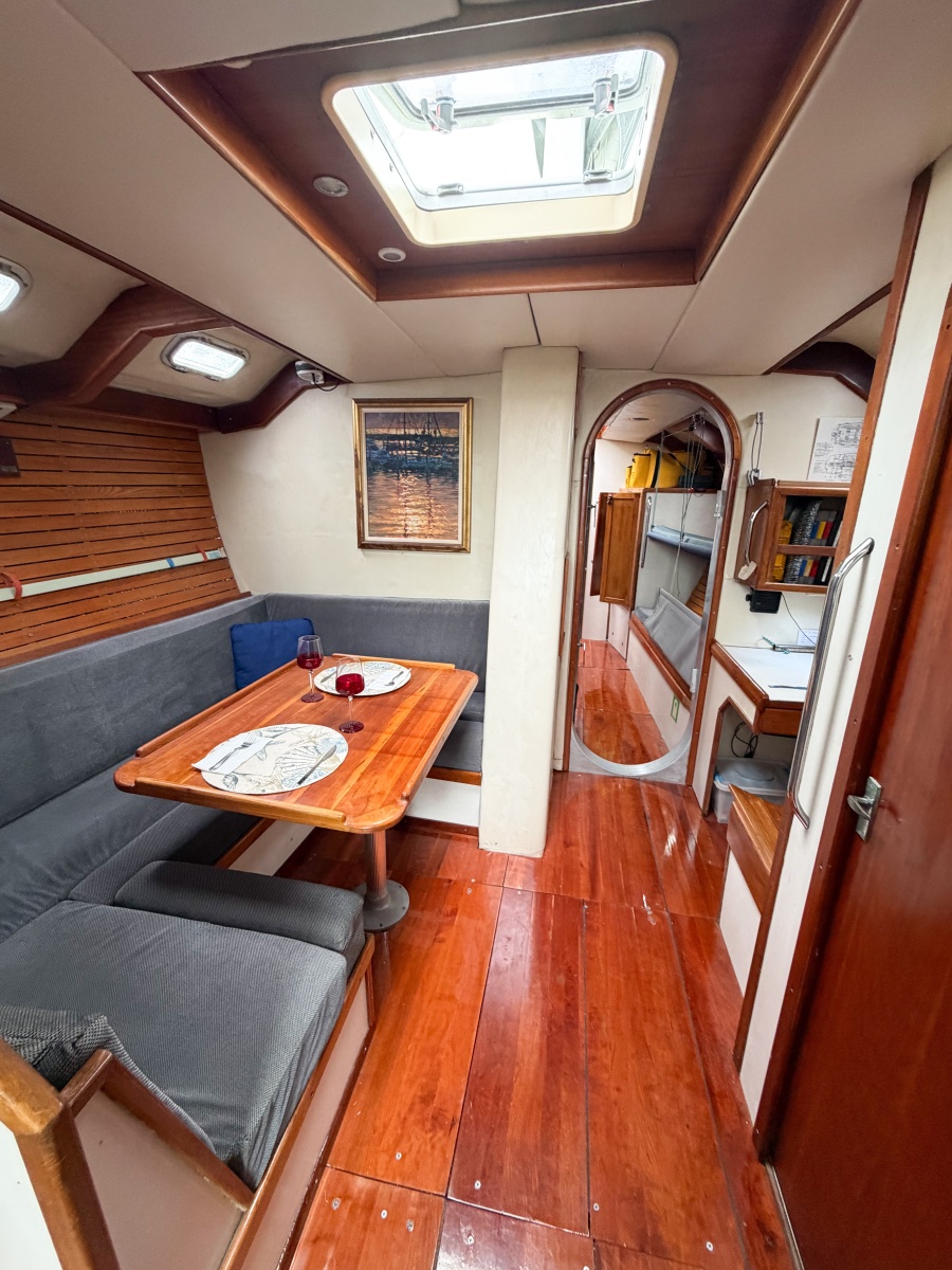 55' 1998 Custom 