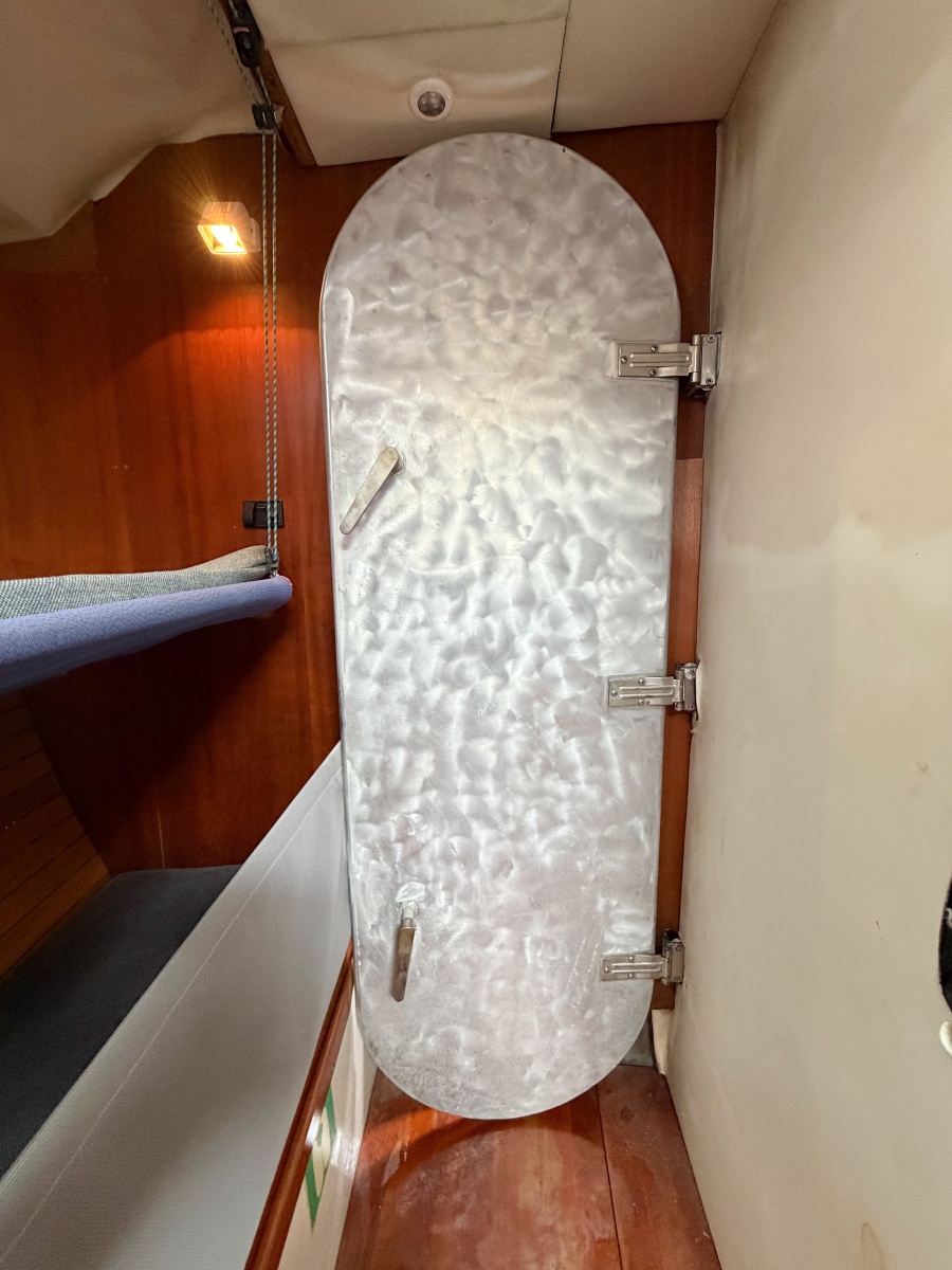 55' 1998 Custom 