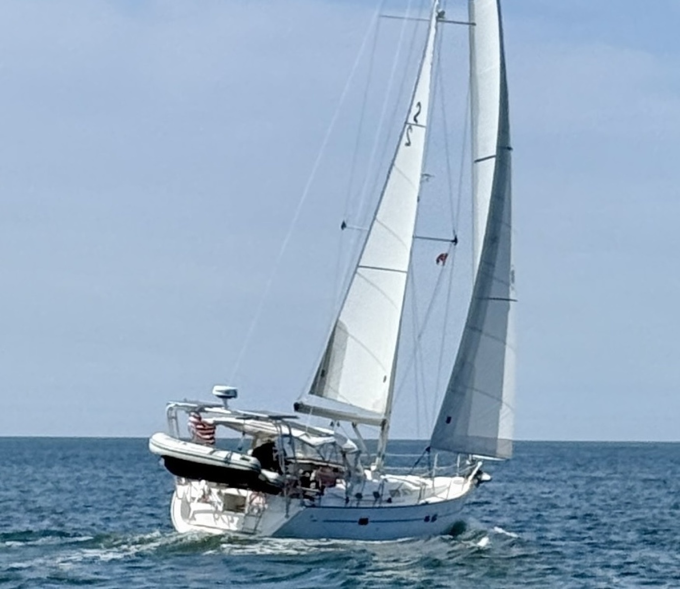 42' 2004 Beneteau 423