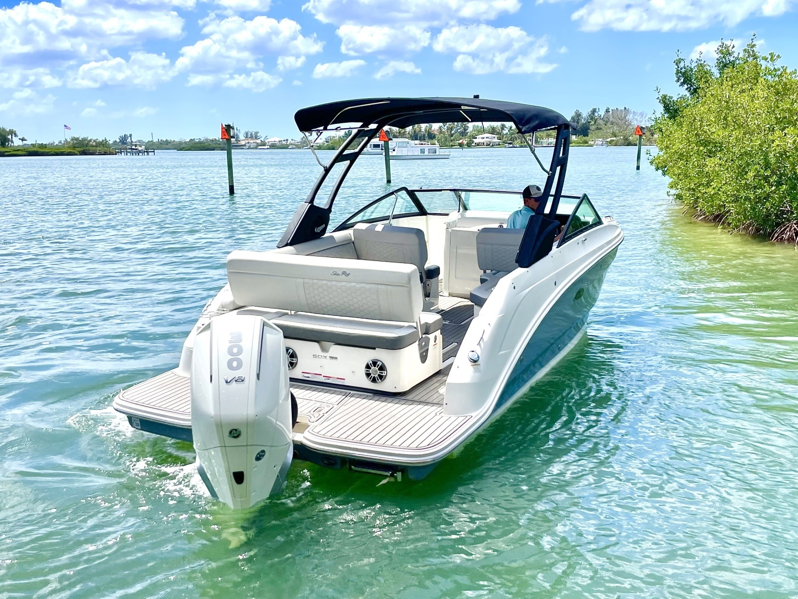 25ft Sea Ray Yacht For Sale