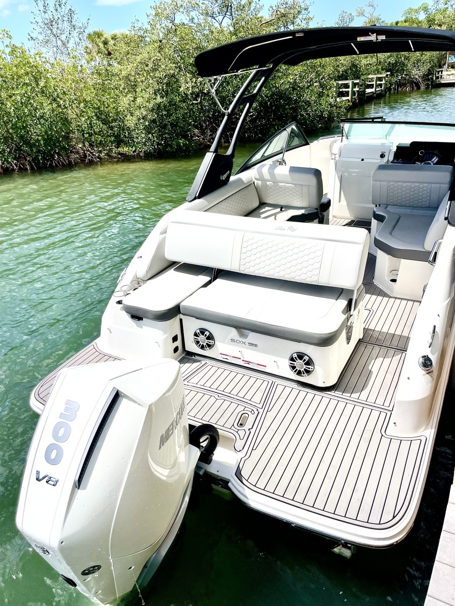 25ft Sea Ray Yacht For Sale