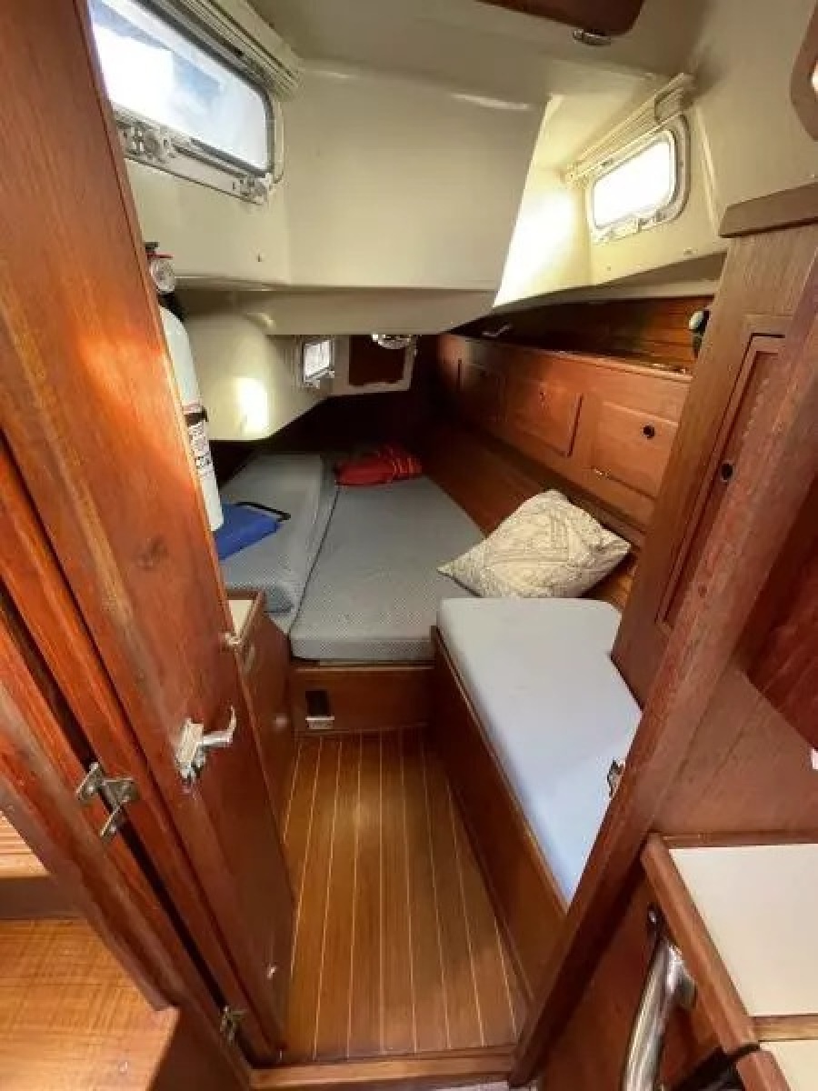 38' 1990 Sabre 38 MK II