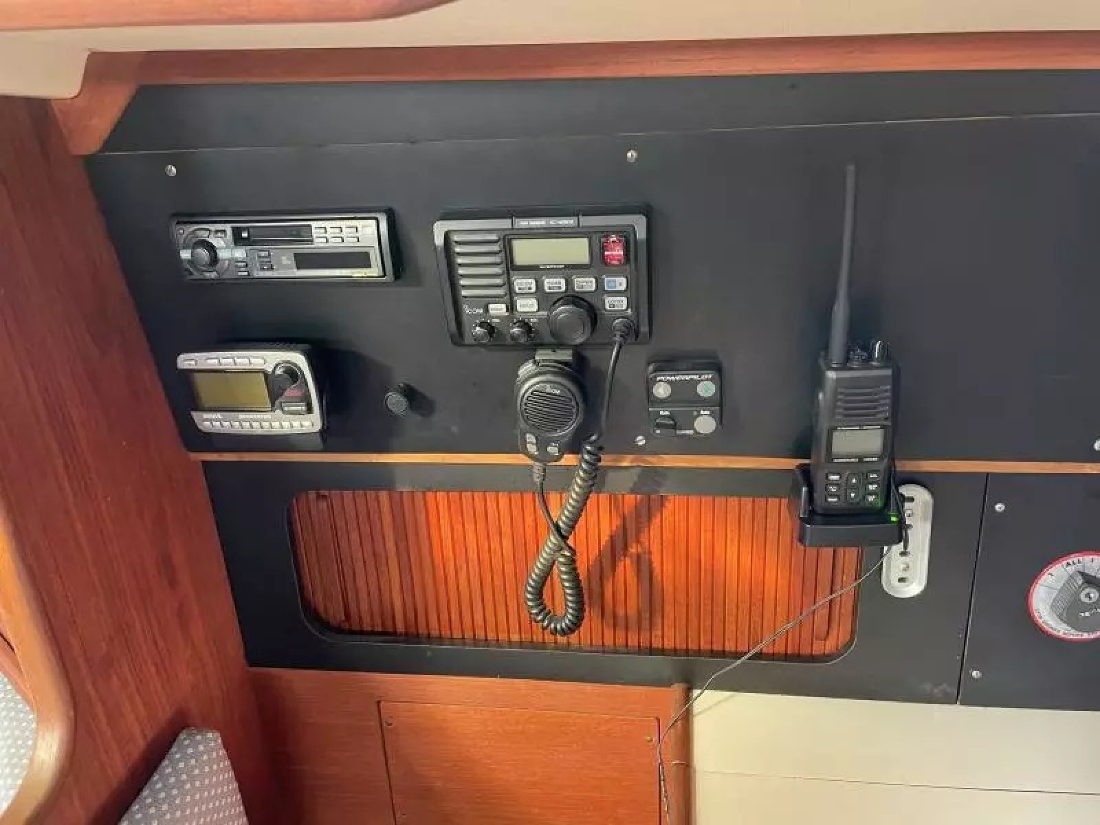 38' 1990 Sabre 38 MK II