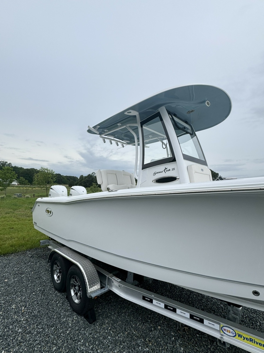 25ft Sea Hunt Yacht For Sale