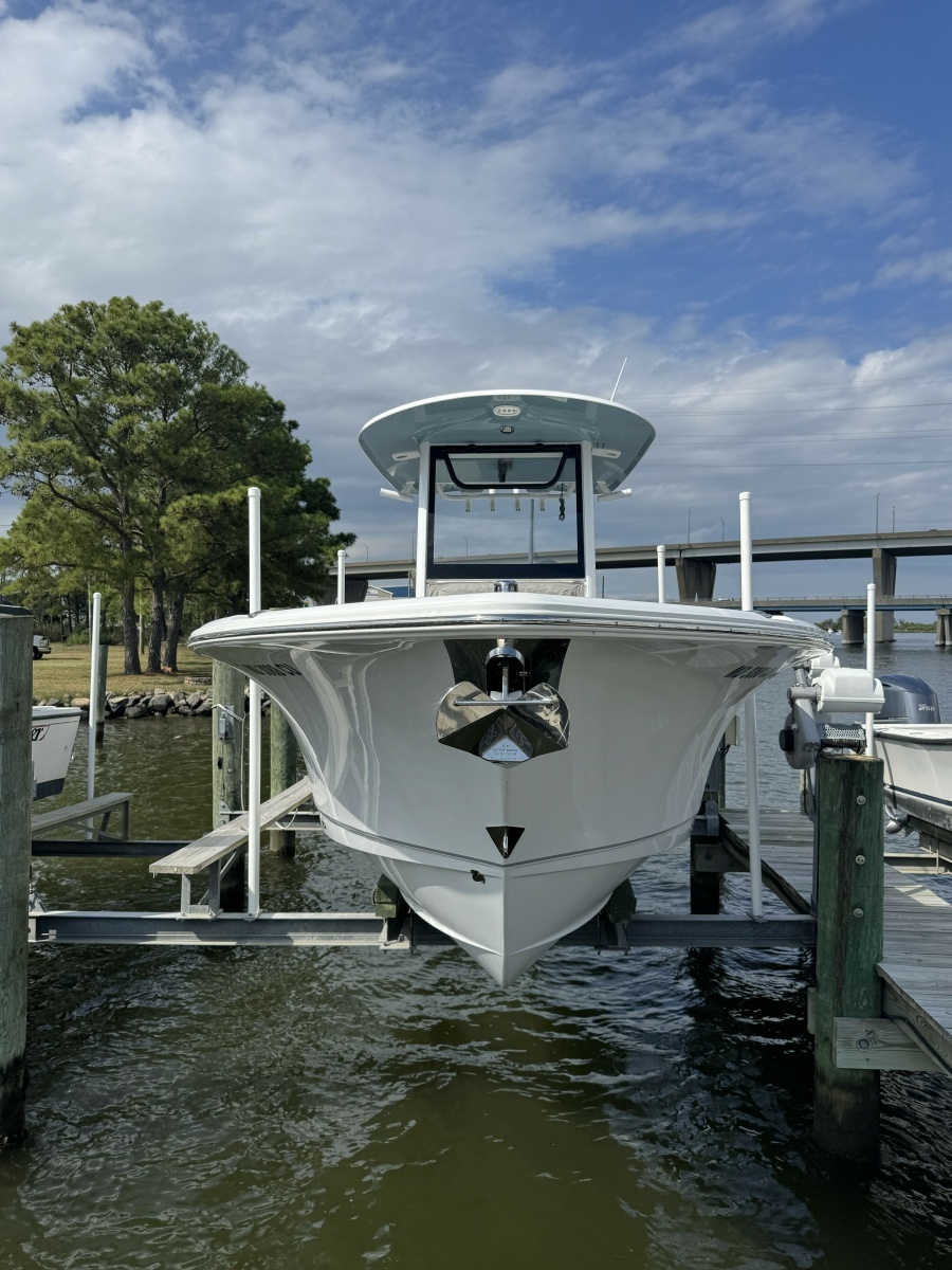 25ft Sea Hunt Yacht For Sale