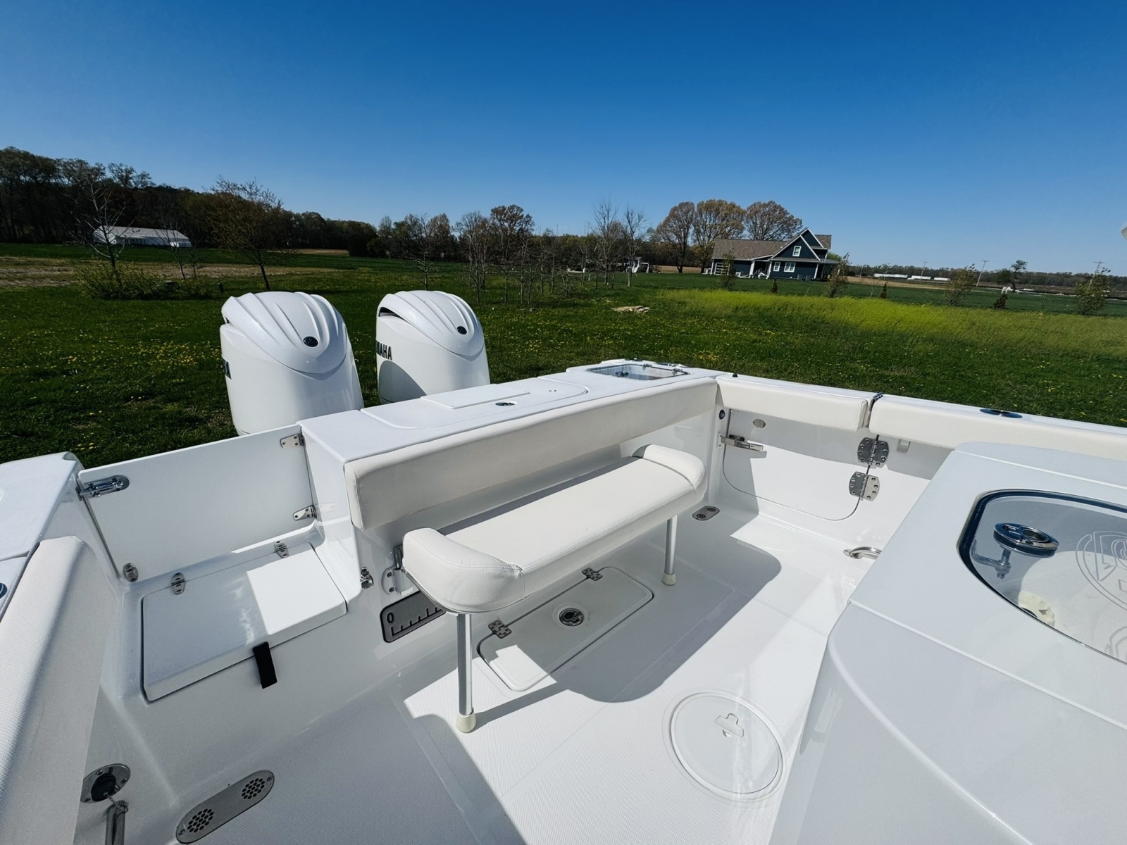 25ft Sea Hunt Yacht For Sale