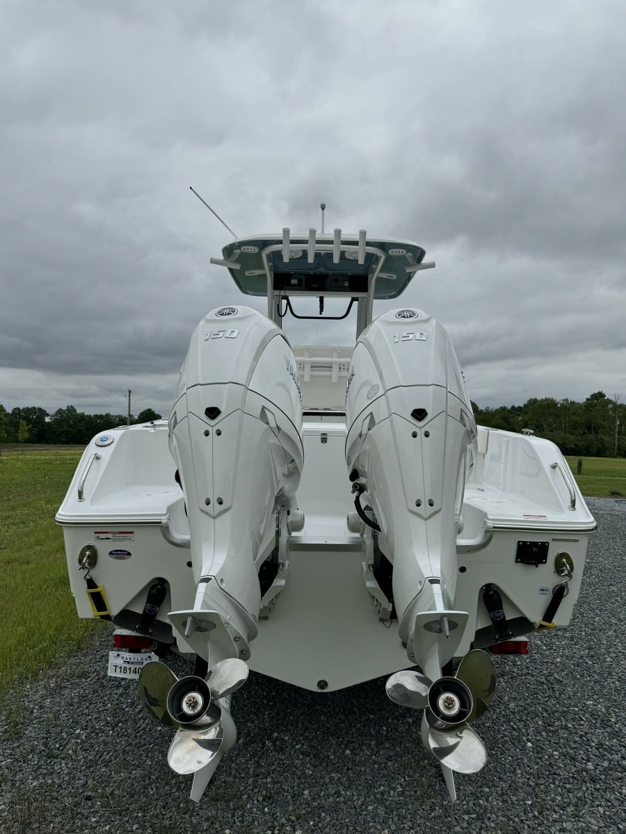 25ft Sea Hunt Yacht For Sale