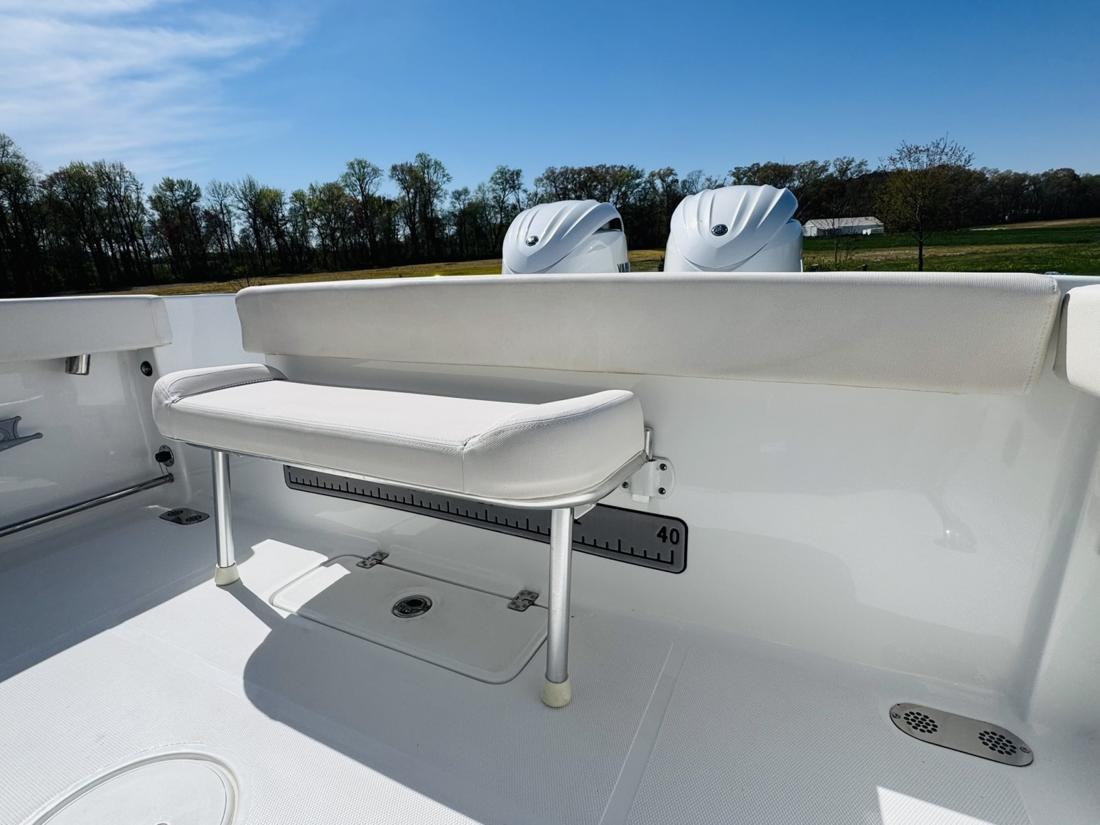 25ft Sea Hunt Yacht For Sale