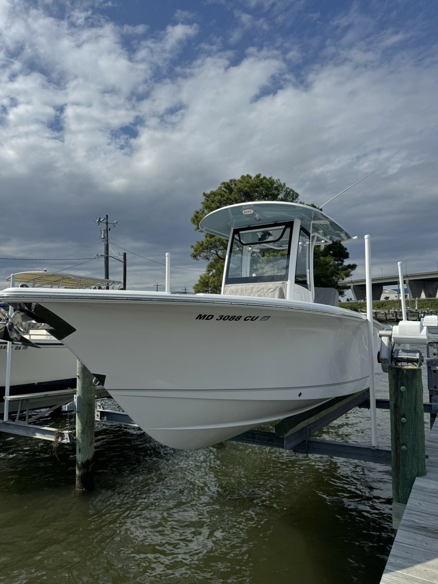 25ft Sea Hunt Yacht For Sale