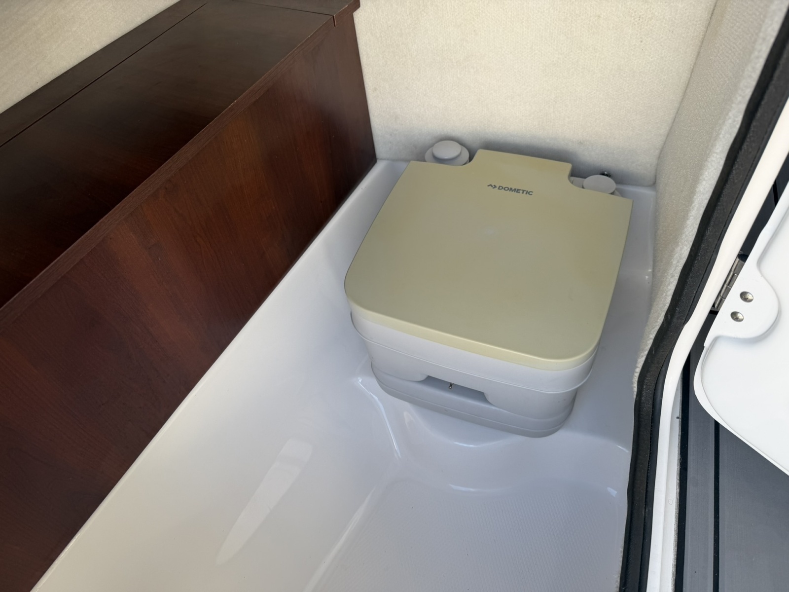 22ft Robalo Yacht For Sale