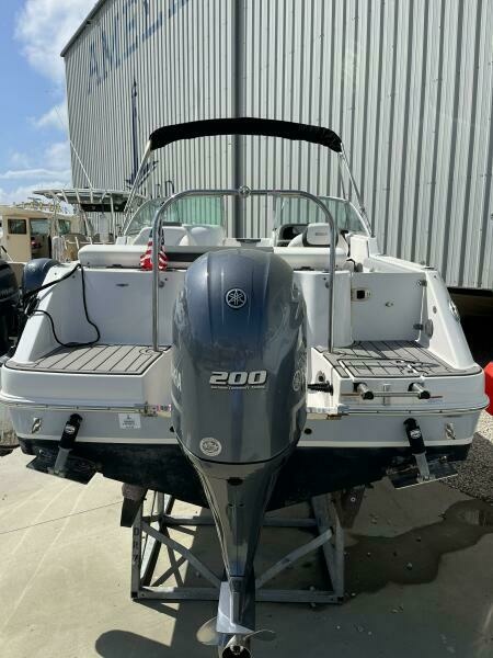 22ft Robalo Yacht For Sale